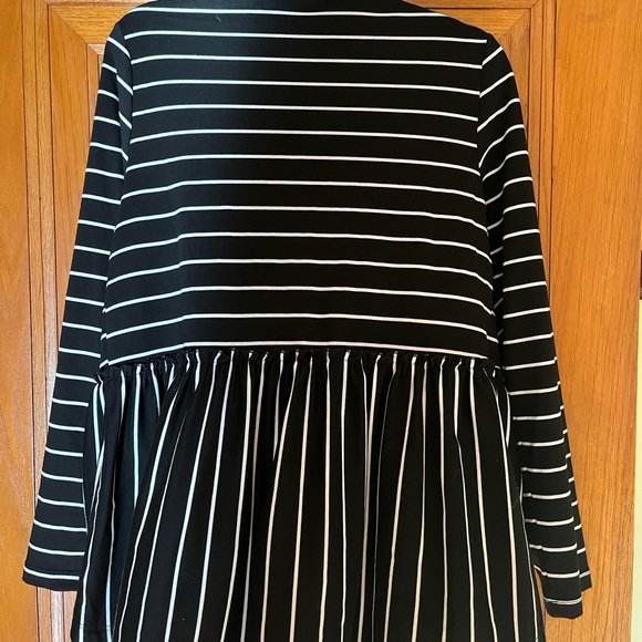 Striped Cardigan with ruffle detail - Picture 3 of 4